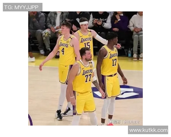 湖人对阵黄蜂精彩回放全场比赛亮点与精彩瞬间回顾 湖人对阵黄蜂精彩回放全场比赛亮点与精彩瞬间回顾