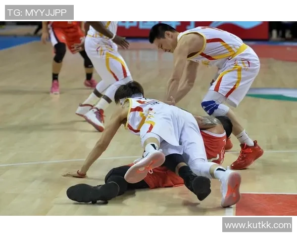 CBA常规赛第27轮北京对阵辽宁精彩回放全场亮点与赛后分析