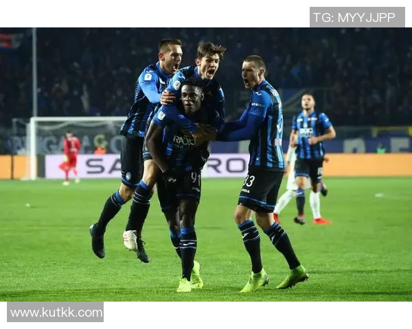 亚特兰大与那不勒斯激战意大利杯争夺战精彩回顾与分析 亚特兰大与那不勒斯激战意大利杯争夺战精彩回顾与分析