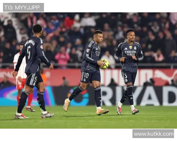 拉胖回怼老佛爷:巴萨从未贿赂裁判!皇马屡受照料+上轮2球该无效 拉胖回怼老佛爷:巴萨从未贿赂裁判!皇马屡受照料+上轮2球该无效